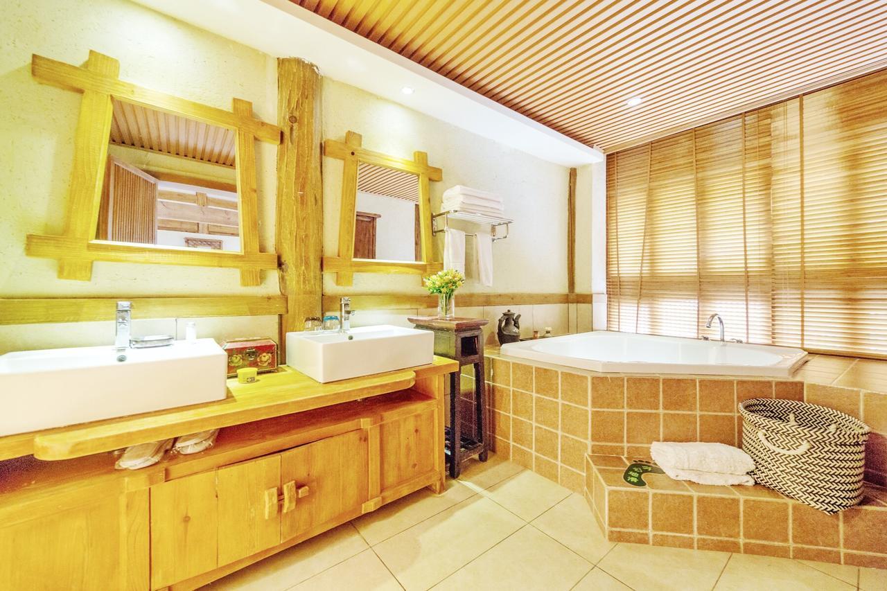 Lijiang Shuhe Yuefeng Resort Hotel Екстер'єр фото