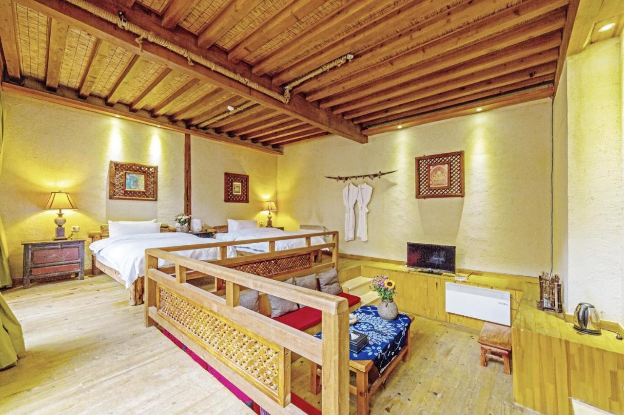 Lijiang Shuhe Yuefeng Resort Hotel Екстер'єр фото
