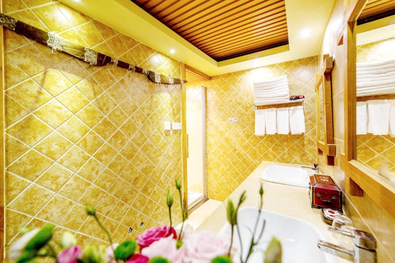 Lijiang Shuhe Yuefeng Resort Hotel Екстер'єр фото